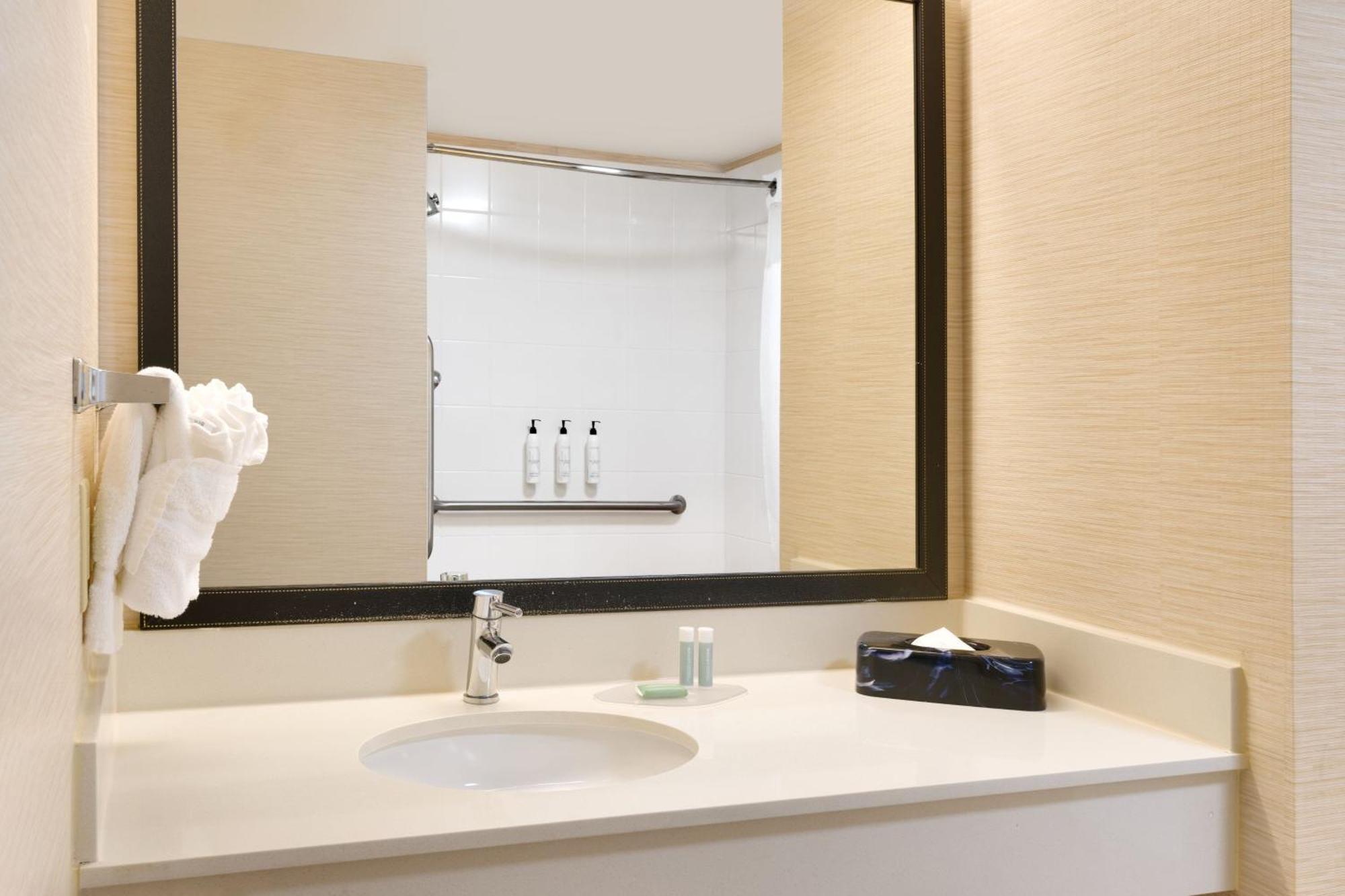 Fairfield Inn By Marriott Lexington Park Patuxent River Naval Air Station Bagian luar foto
