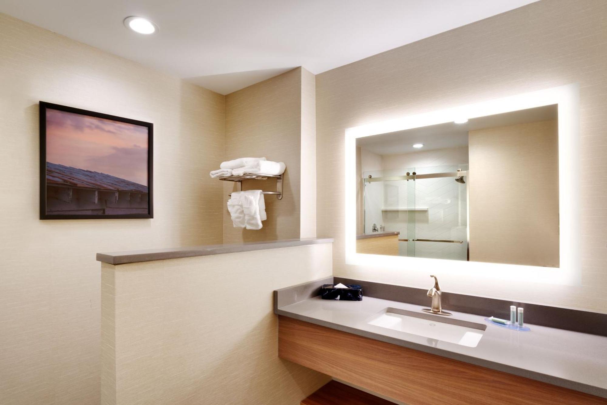 Fairfield Inn By Marriott Lexington Park Patuxent River Naval Air Station Bagian luar foto