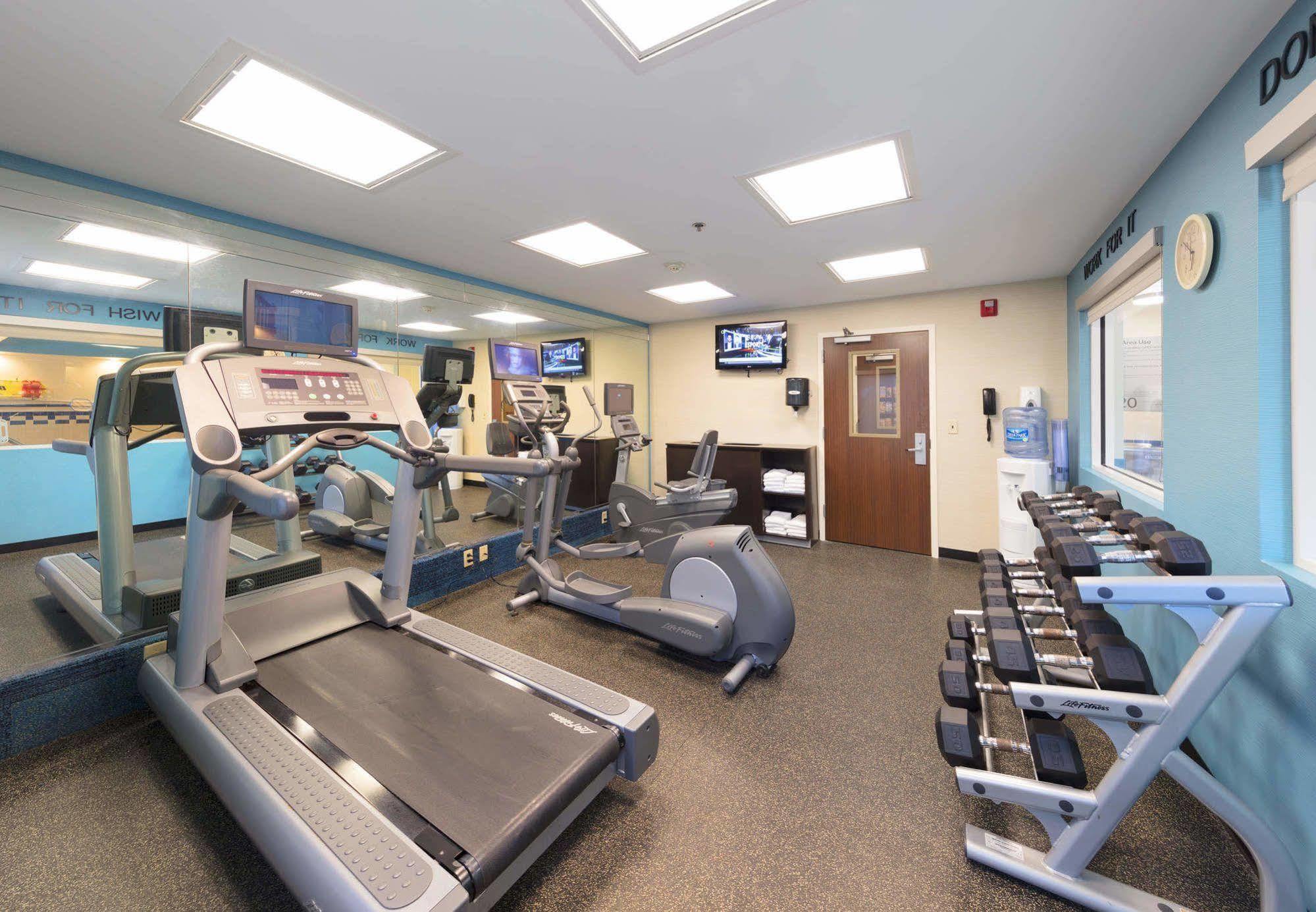 Fairfield Inn By Marriott Lexington Park Patuxent River Naval Air Station Bagian luar foto
